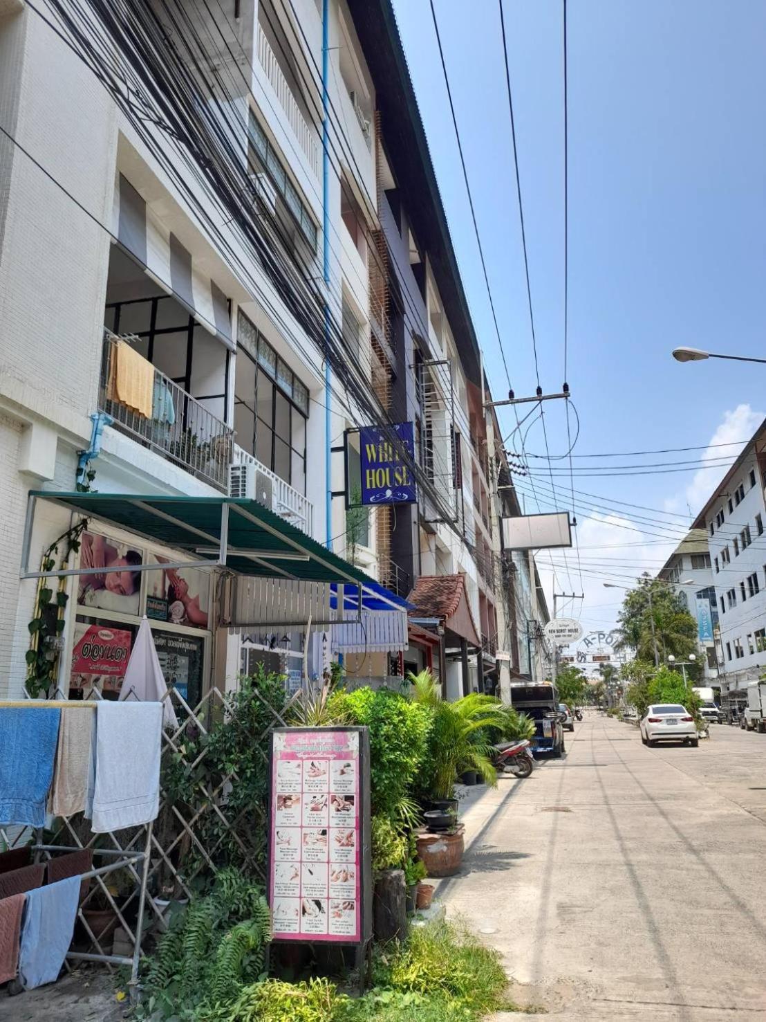 Ferienwohnung White House By Sorot ตึกขาวโดยโสรฬ Jomtien Beach Exterior foto